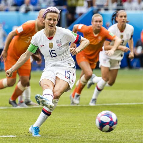 best female soccer players|top 100 women's soccer players.